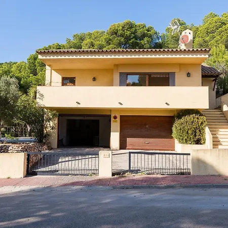Neulos Holiday home