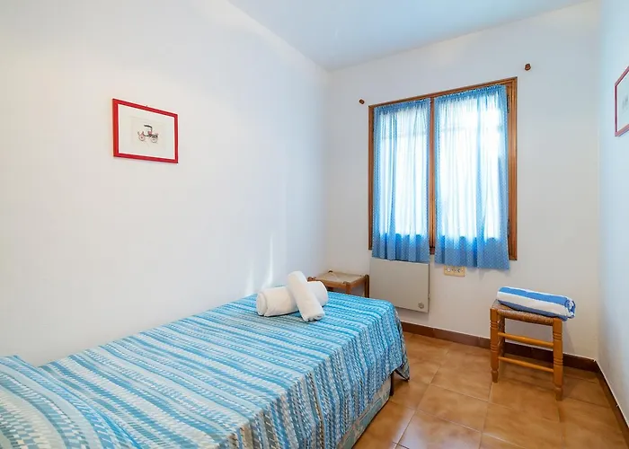 Neulos Ferienhaus *